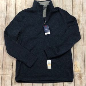 NWT IZOD SIZE SMALL PULL OVER